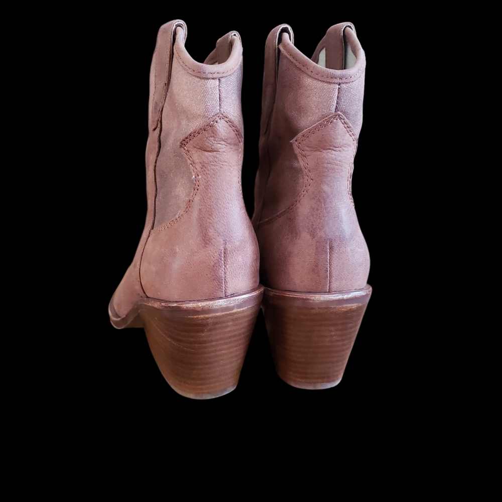 Dolce Vita Western Ankle Booties With Gold Detail Size 6.5 - Picture 3 of 8